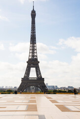 eiffel tower in paris