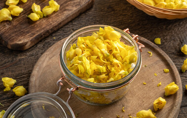 Preparation of mullein syrup from fresh mullein flowers