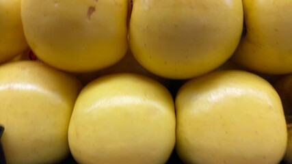yellow apples