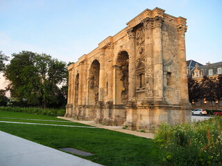 porte de Mars, à Reims dans la Marne © mat