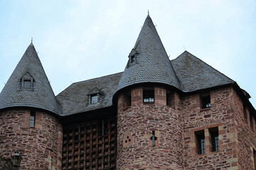 Fototapeta na wymiar Burg Hengebach im Mariawald in Heimbach (Eifel) in Deutschland