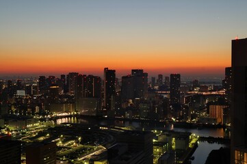 Fototapeta na wymiar 東京の夜明け