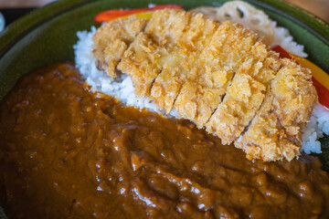 黒豚カツカレー
