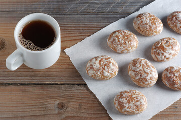 Coffee and gingerbread cookies