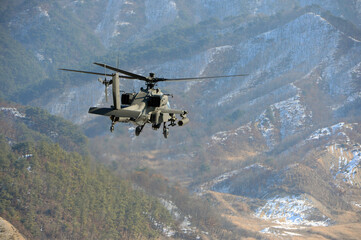 Fototapeta na wymiar Apache Military Helicopter