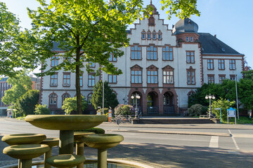 Rathaus der Stadt Hamm mit Schalenbrunnen, Nordrhein-Westfalen