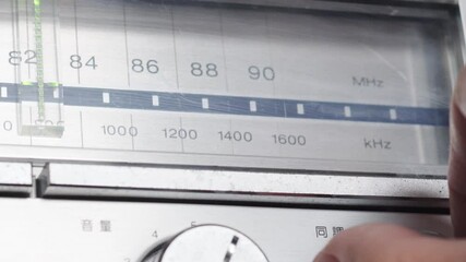 ラジオチューナー