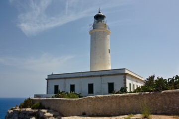 Fototapeta na wymiar lighthouse on the coast of the atlantic ocean