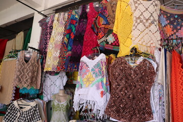 Set of tablecloths e set of shirts with embroidery from Alagoas.
The embroidery of Alagoas called...
