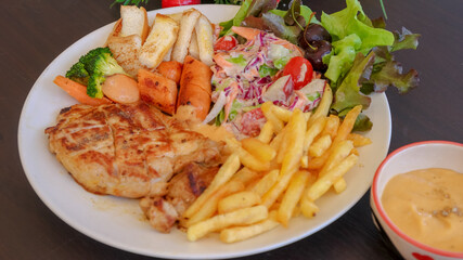 Steak Salad and French fried