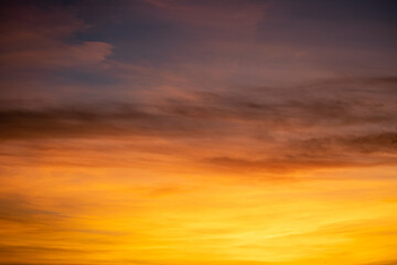 Obraz premium Sky with clouds at sunset