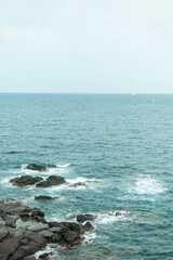 Barco en el mar solitario
