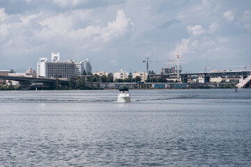 Naklejka premium view of the dnipro river in kyiv