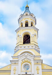 Fototapeta na wymiar View of the Orthodox Church in Stavropol.