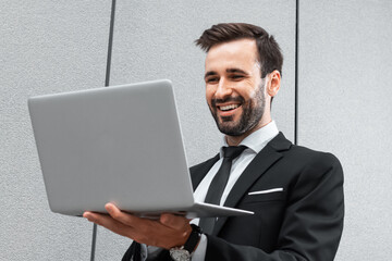Portrait of happy businessman with a beautiful smile