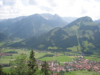 Fototapeta na wymiar Idyllic view over the Swiss Alps