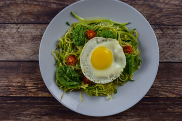 zucchini  noodles with egg