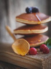 pancakes with blueberries