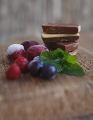 chocolate cake with berries
