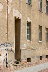 Renovierungsbedürftiger Altbau