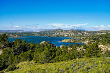 Fototapeta na wymiar The Pantano Embalse de Alfonso XIII reservoir near Calasparra, Murcia. Spain