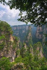 Fototapeta na wymiar Stunning Mountain formations in Zhangjiajie