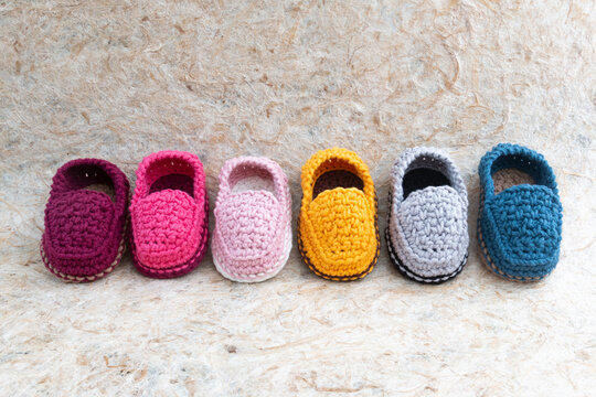 Baby crochet shoes