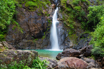 Obraz premium Waterfall in the rock mountain of Thailand.