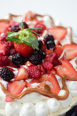 Pavlova de Frutos Rojos