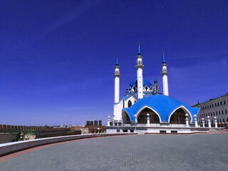 Fototapeta na wymiar Kul Sharif Mosque in the Kazan Kremlin under a blue sky. City of Kazan, Tatarstan, Russia. UNESCO. Tourist center. Religion. Islam. Copy space.