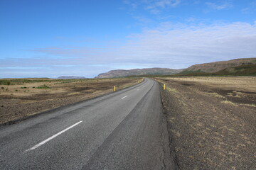 Fototapeta na wymiar Unberührte Landschaft und Natur im Süden von Island