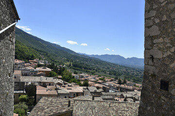 Fototapeta na wymiar Panoramic view of old houses in San Donato Val di Comino. a medieval village in the Lazio region- 