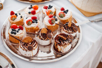 Nachspeisen, Dessert, bestehende Speise