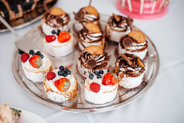 Nachspeisen, Dessert, bestehende Speise