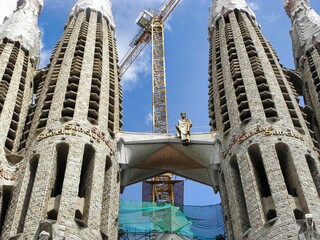 Naklejka premium the cathedral of the sagrada familia in barcelona in spain, built by the architect antonio gaudi