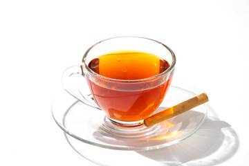 紅茶　Beautifully colored Darjeeling tea and cup
