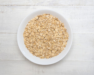 Dry oat flakes
