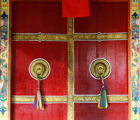 chinese style door in sikkim