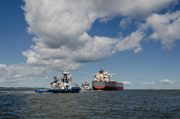 BULK CARRIER - Ship sails from port to the sea