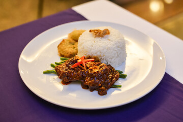 ビーフ・ルンダン