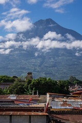Fototapeta na wymiar volcán de Fuego, Antigua Guatemala, departamento de Sacatepéquez, República de Guatemala, América Central