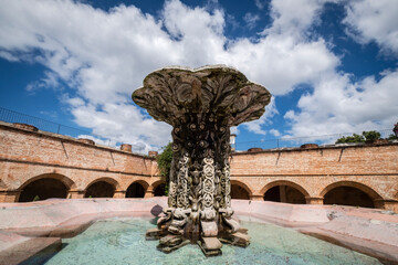 Fuente de Pescados en el convento mercedario, iglesia de la Merced, Antigua Guatemala, departamento...