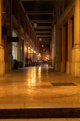 Treviso e portici di Piazza dei Signori e ristoro bar ristorante 