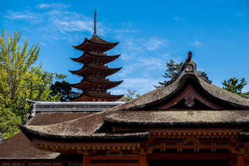 Obraz premium Red temple close-up with beautiful details