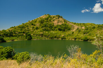 Lac de cratère de l'île de Nosy Be - madagascar