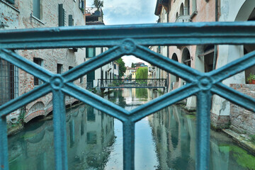 Ponte nel canale Buranelli nel centro storico di Treviso sul fiume Sile