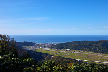 糸魚川市の神道山から望む日本海 新潟県