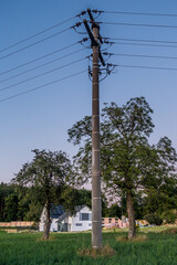 Strommasten einer &Uuml;berlandleitung