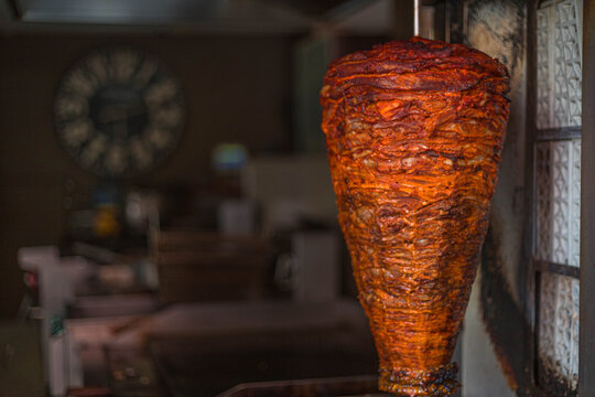 Al pastor . trompo de pastor. mexico. tacos mexicanos. taqueria Stock Photo  | Adobe Stock