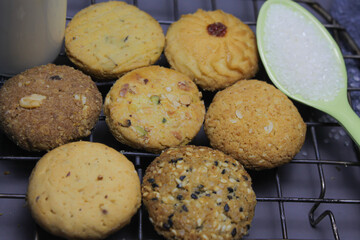 chocolate chip cookies closeup on gray background